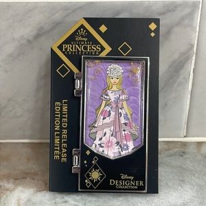 BNIP Disney Ultimate Princess Collection Designer Hinged 3" Pin - RAPUNZEL - LE
